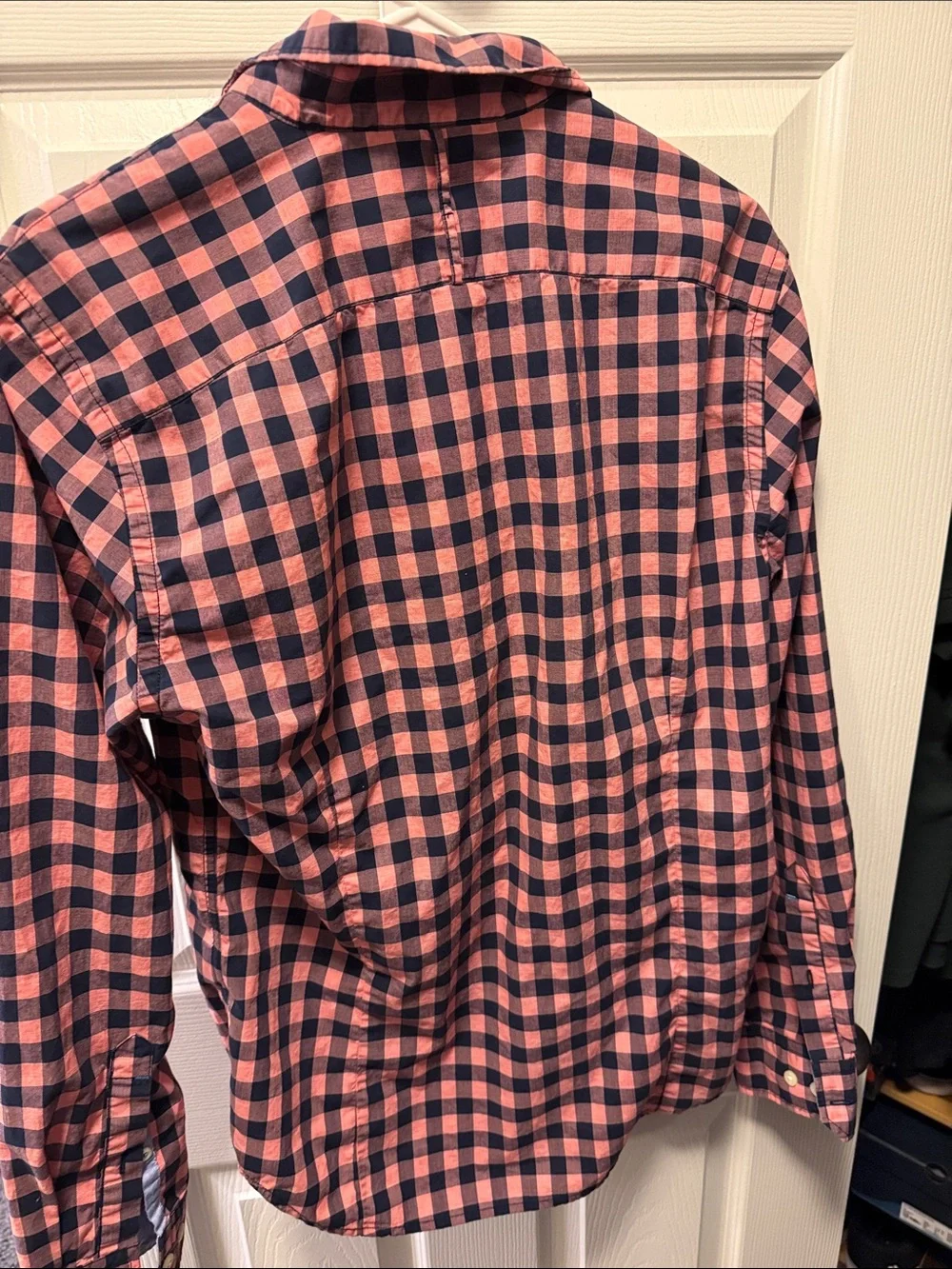 Banana Republic Men's Pink and Navy Check Button-Down Shirt - Picture 3 of 3